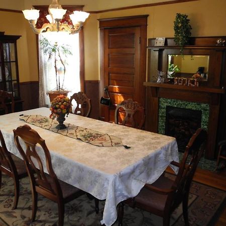 The Corner House Bed & Breakfast Nicholasville Exterior photo