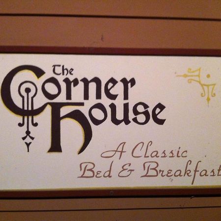 The Corner House Bed & Breakfast Nicholasville Exterior photo