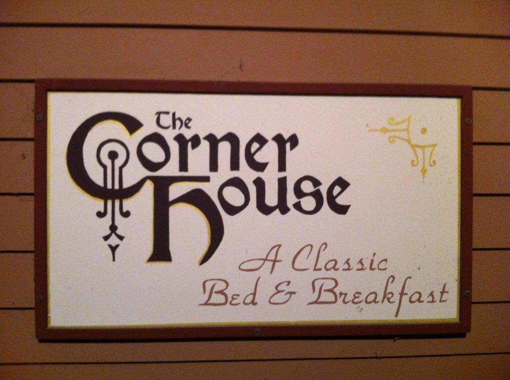 The Corner House Bed & Breakfast Bed & Breakfast Nicholasville Exterior photo